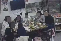 男子带10名女子吃烧烤逃单，事后有人加老板微信认领：“就不给钱”“爱咋咋地”